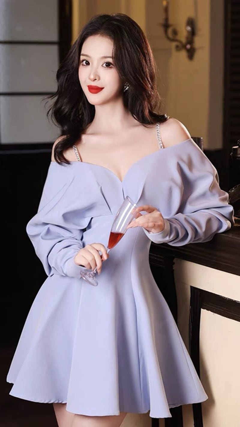 セクシー弔り弔りセレブのドレススカートミニスカート香風フランスの秋の長袖婦人服ワンピース女です