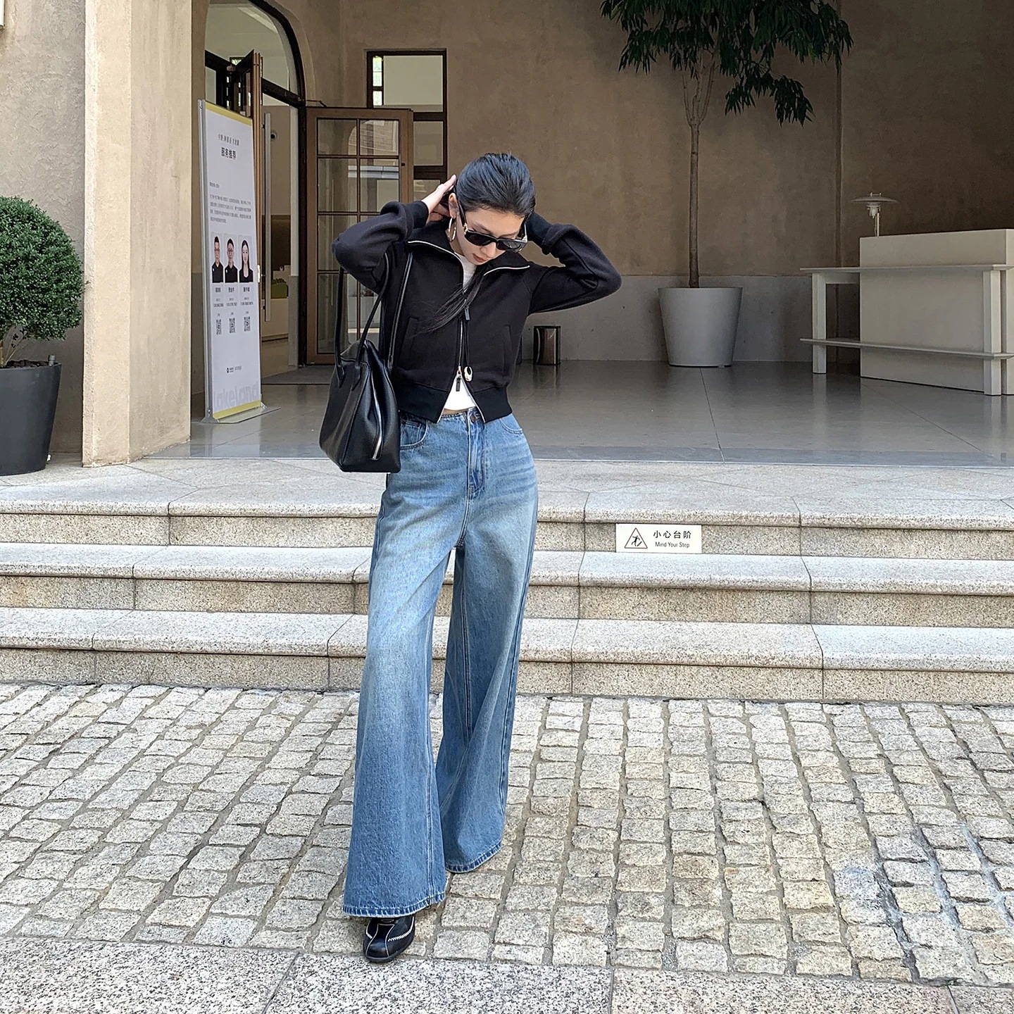デニム・ジーンズ 新作 レトロ おちゃめ 腰なし デザイン感 A字 韓国系 緩やか ワイドパンンツ ジーパン女