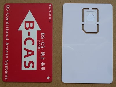 Qoo10 B Cas カード M002 赤色 I テレビ