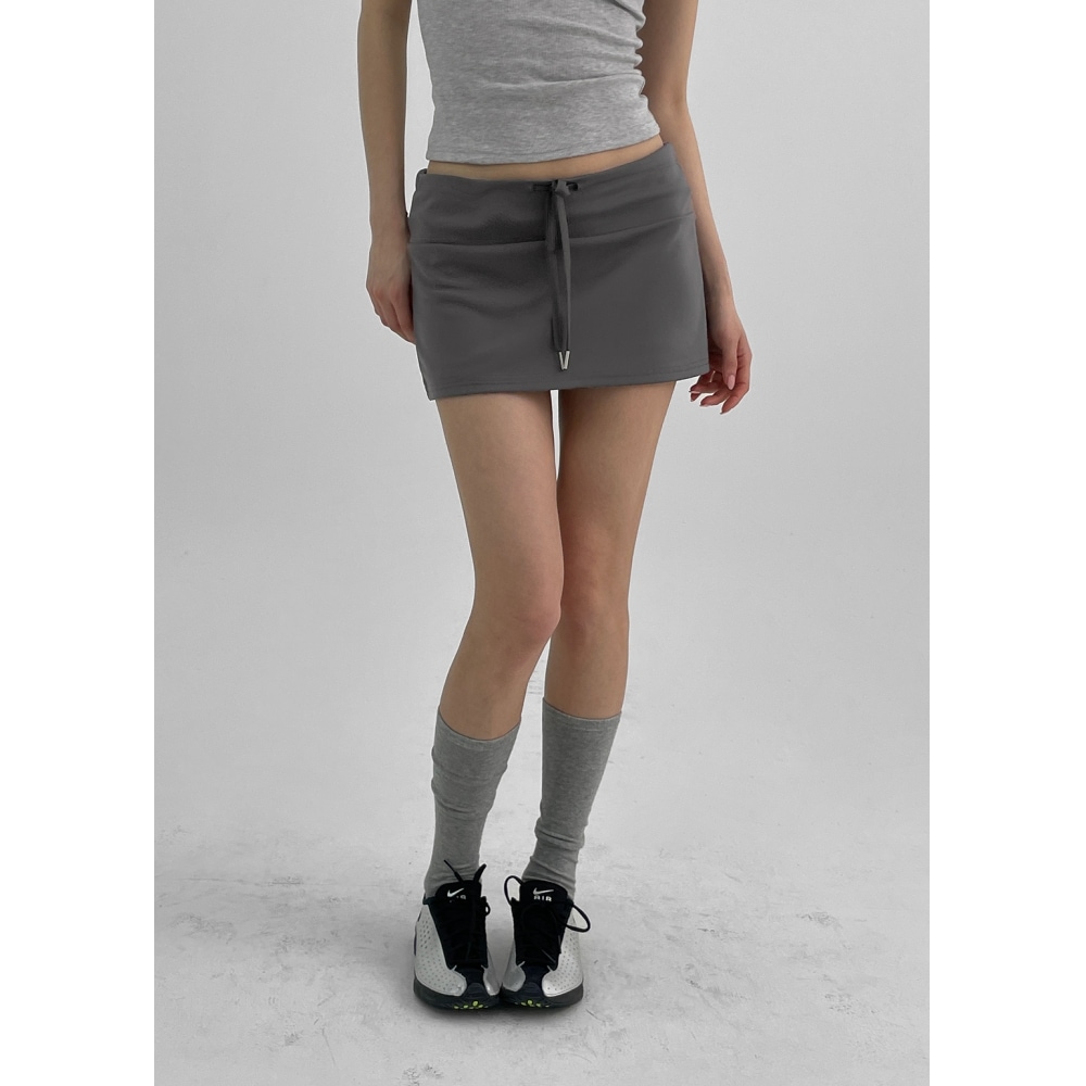 ブラックアップ [ニュースプリング] ノバローミニスカートパンツ