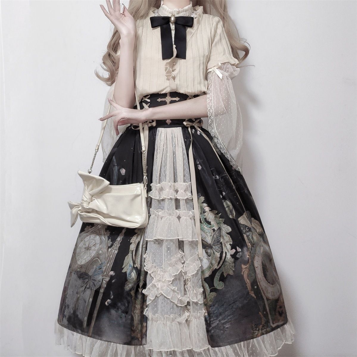 【1-3日出荷】蝶 時計 レトロ 宮廷風 ロリータ シャツ+サスペンダー胸拭き+ハーフスカート 洋服 cosplay 春服 レディース