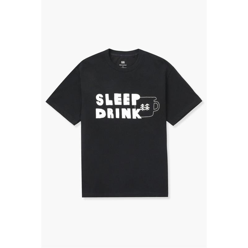 [] 男女共用グラフィックTシャツ (SLEEP DRINK) JWTCM24801BLK