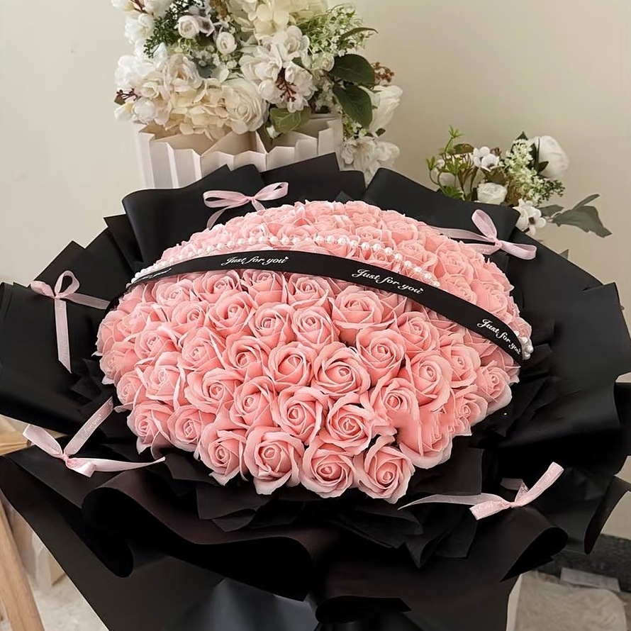ピンクのバラの花束バレンタインデー不滅の花バラの花束シミュレーション石鹸の花親友の誕生日ギフト花束