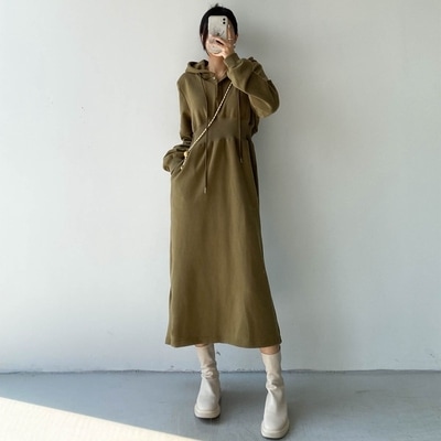 ワンピース デート ロング ロング丈 袖あり 長袖 かわいい 大人可愛い きれいめ シンプル カジュアル 大人 上品 おしゃれ お洒落 主役級 存在感 春 秋 冬 10代 20代 30代 レディース