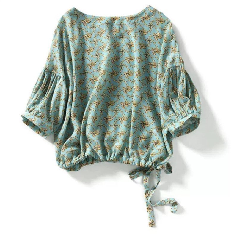 トップス ブラウス 半袖 ５分丈 花柄 ウエストリボン かわいい ショート 袖あり ボートネック 襟なし ワイド 薄手 可愛い きれいめ 大人 上品 おしゃれ お洒落 レトロ 大人可愛い 大人女子 8,266円