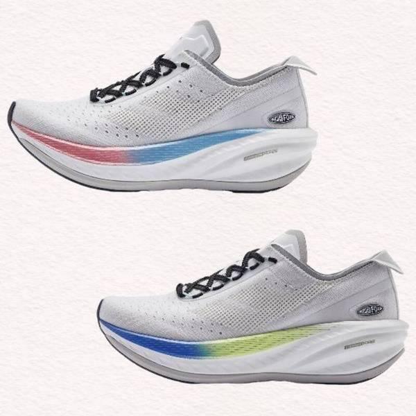 ハイパーラッシュWHTE男性女性カーボンプレートランニングシューズスニーカーPR0UR24S111 301027 915652