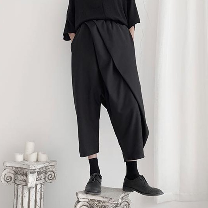 レディースブラックパンツサマーニューラージサイズファッションイレギュラープリーツデザインレディースカジュアルパンツマルチレイヤープラケットデザインブラックスリムフィットオールマッチカジュアルパンツ