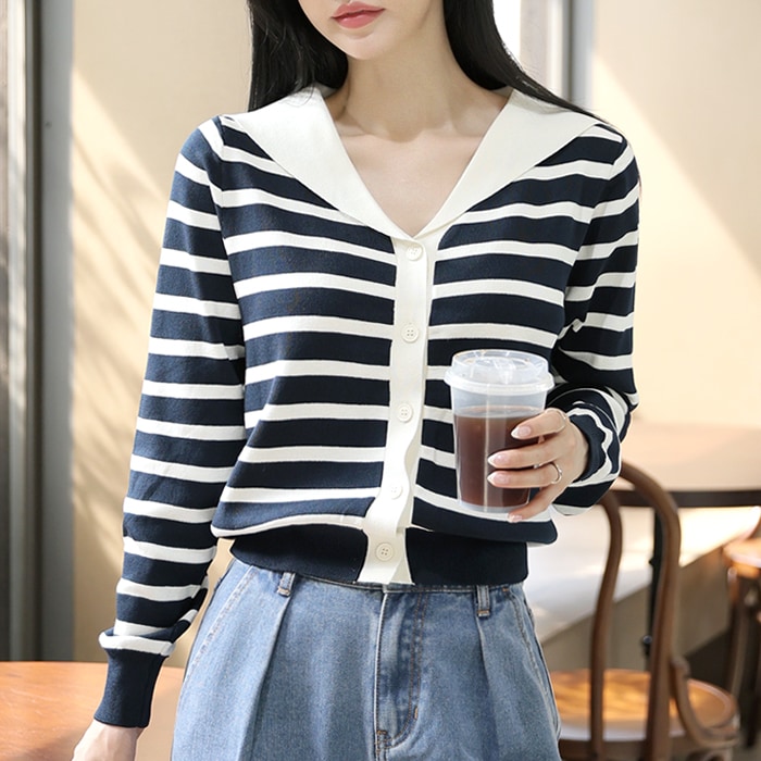 [韓国ファッション] セーラーカラーネック ストライプ カーディガン型 ニット Tシャツ 4,362円