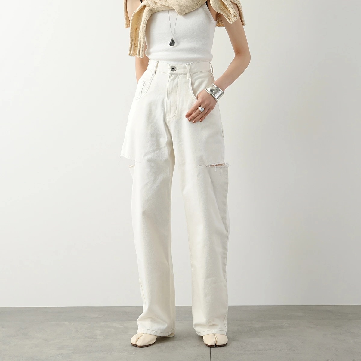 MAISON MARGIELA メゾンマルジェラ 1 ジーンズ S51LA0106 S47399 レディース デニムパンツ スラッシュディテール カットオフ Gパン 099