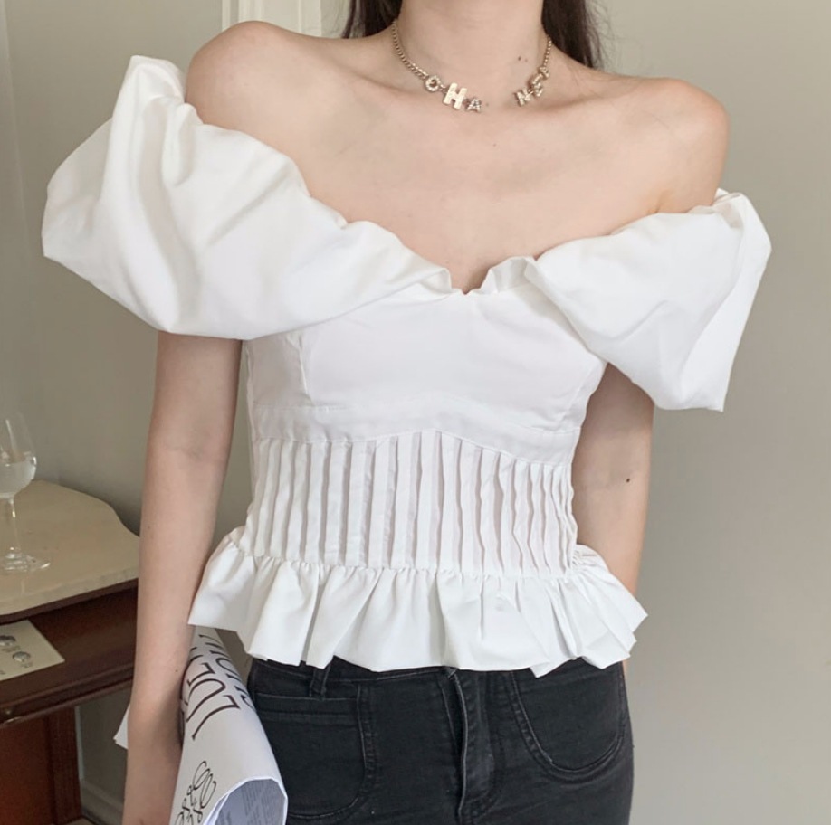 トップス デート シャツ ブラウス カットソー ショート ショート丈 袖あり パフスリーブ ワンショルダー ワンショル かわいい 大人可愛い きれいめ シンプル カジュアル 大人 上品 おしゃれ 4,987円