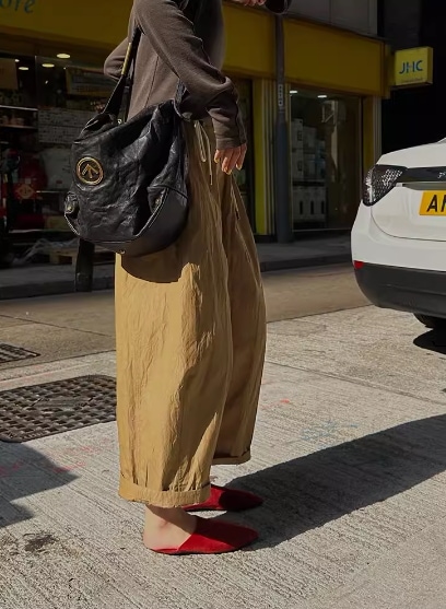 レディース パンツ ボトムス ワイドパンツ ハイウエスト かわいい 大人可愛い シンプル カジュアル おしゃれ こなれ感 ラフ ボーイッシュ ルーズ 無地 春 夏 お出かけ 旅行 休日 ショッピング