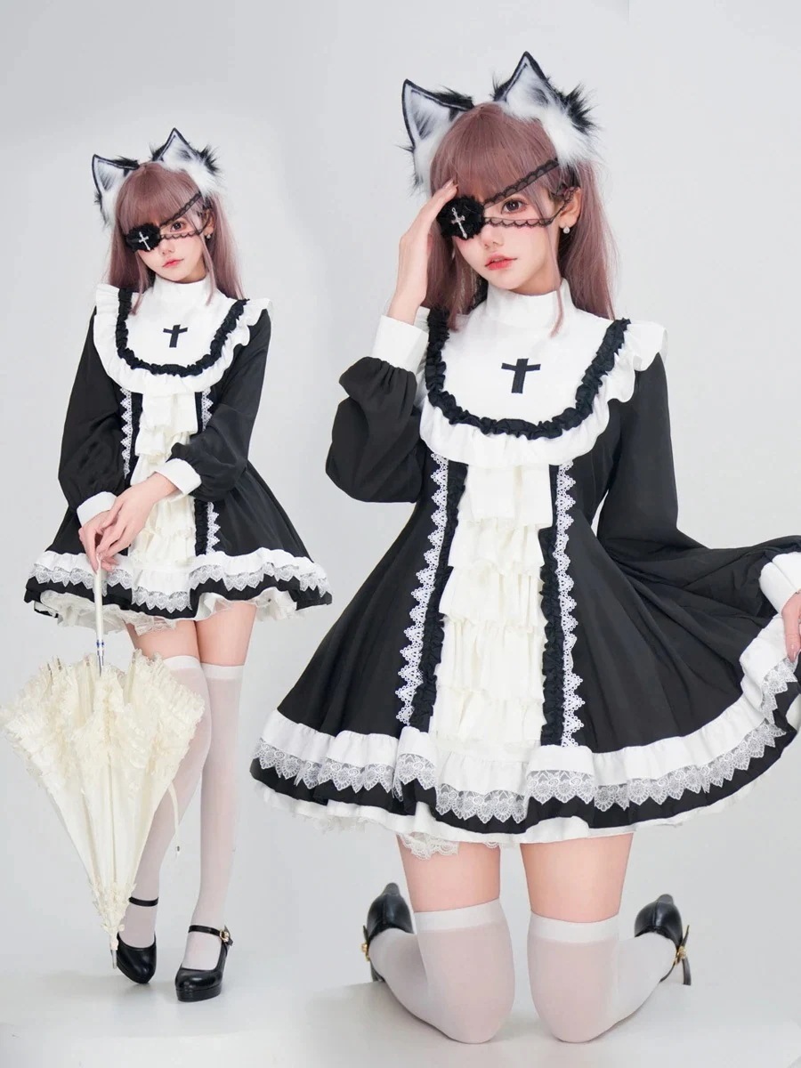 ゴシック風クロスオーバー婦人服ロリータ白黒ワンピースロリータロリータ王女ポンポンスカート ハロウィン コスプレ セットアップ 制服 レディース ポリス メイド服 メガ割 コスプレ ハロウィンハロウィン