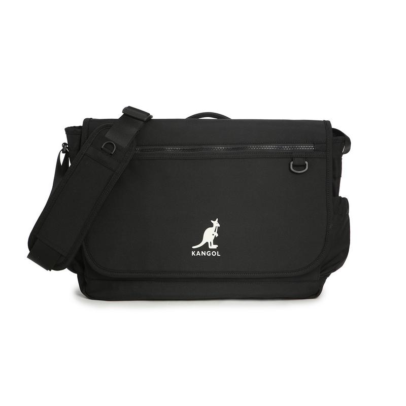 オーセンティック コア メッセンジャーバッグ 2093 ブラック