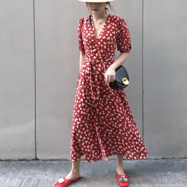 Vネック 5分袖 ワンピース ロング丈 ハイウエスト ミモレ丈 フレア カシュクール ダルメシアン フラワー かわいい 大人可愛い きれいめ シンプル カジュアル 大人 上品 おしゃれ お洒落 lon