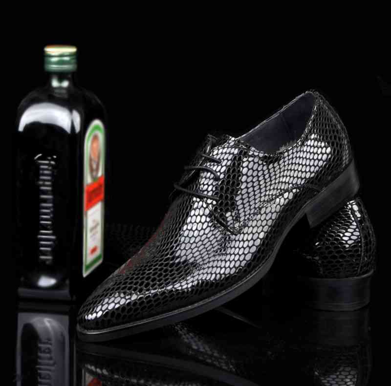 ビジネスシューズ メンズ カジュアル 春 秋 OFF ブランド 靴 紐 ウォーキング 滑らない おすすめ レザー 防水 冬 ブーツ おしゃれ 人気 夏 厚底 安い ショートブーツ 革靴 軽量 革 本革