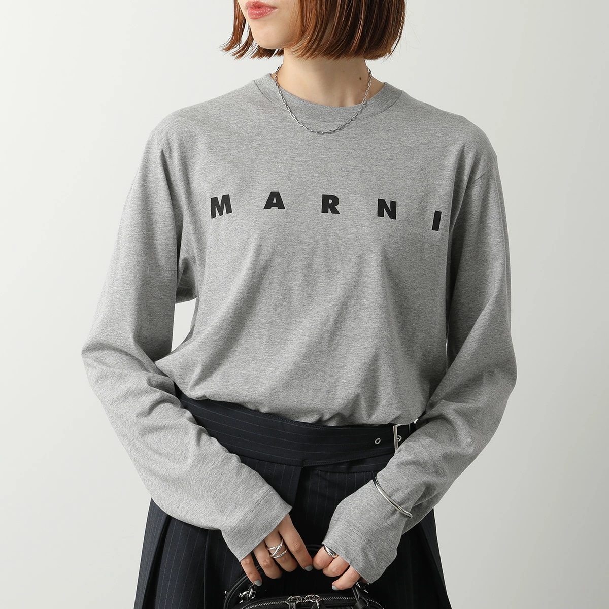 MARNI KIDS マルニ キッズ Tシャツ M01603 M00RF レディース ガール 長袖 ロゴ カットソー コットン クルーネック ロンT 0M923 16,355円