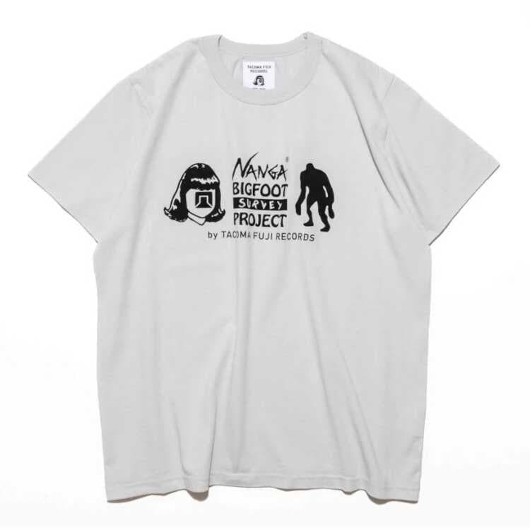ナンガ×タコマフジレコード ビッグフットサーベイプロジェクト ロゴティー（メンズ） M アイスグレー #N0000838
