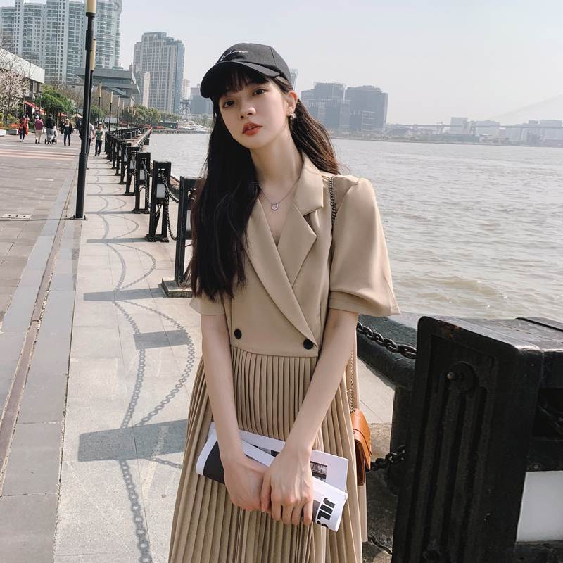 2色 プリーツワンピース 半袖 シャツ ワンピ 膝丈 膝上 ミニ レトロ 可愛い 個性的 襟付き 五分袖 プリーツ ボタン ベージュ 黒 無地 ワンピース 春 夏 ハイウエスト おしゃれ 茶 ブラウン