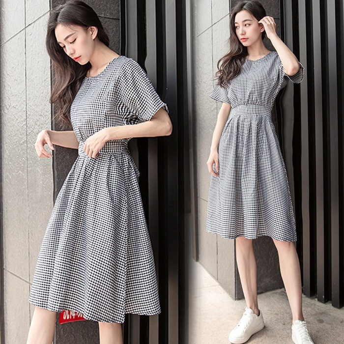 1061.着回しバツグン チェック柄膝丈ワンピース（ブラック）