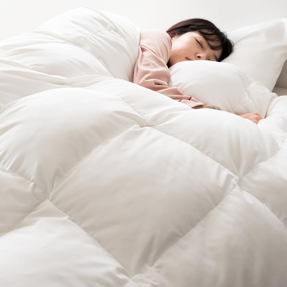 アイリスオーヤマ 薄掛け羽毛布団 ホワイトダックダウン90% シングル タタキキルト加工 ピーチスキン 通気性 掛け布団 KKF-WD9004-SL アイボリー