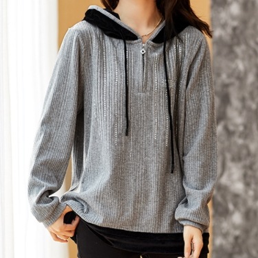 フード付きニット トップス セーター カジュアル グレー 灰色 レギュラー丈 袖あり 長袖 フード