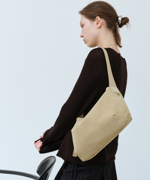 【OVHEE】 Nessa Hobo Bag_Latte ショルダーバッグ 正規品
