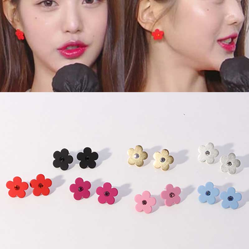 【正規品】 IVE 着用. フラワースタッドピアス