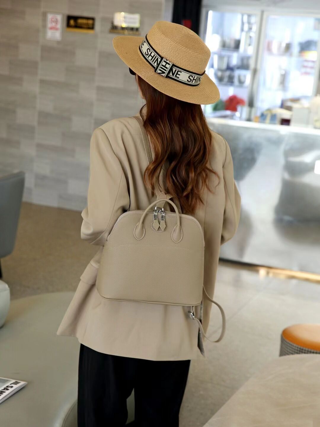 本革リュックデイパック　お洒落な ネットバッグ　大容量リュック　レディースリュック　トートバッグ韓国