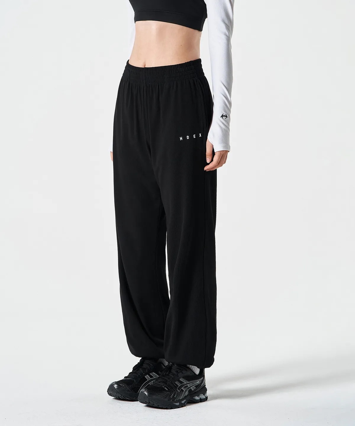 リブド プレーン ジョガー パンツ (Black)