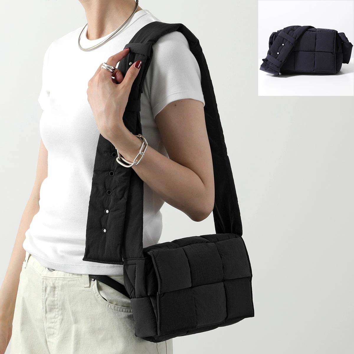 BOTTEGA VENETA ボッテガヴェネタ ショルダーバッグ パデッド テック カセット スモール 755182 VBO81 レディース マキシイントレ ナイロン 鞄 カラー2色