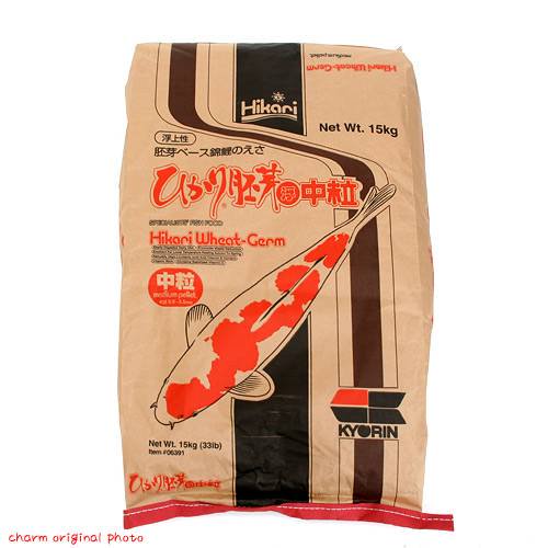 鯉の餌　ひかり胚芽　中粒（浮上性）１５ｋｇ　錦鯉　餌　飼料　お一人様１点限り　ＣＲＣ10―41―70―10―00