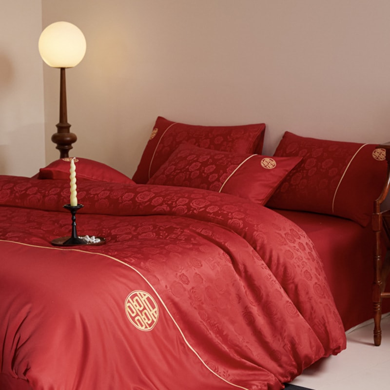 冬の新作 ジャカード結婚式 4 点セット赤結婚式寝具ホームテキスタイル刺繍入りキルトカバーお祝い結婚式 4 点セット