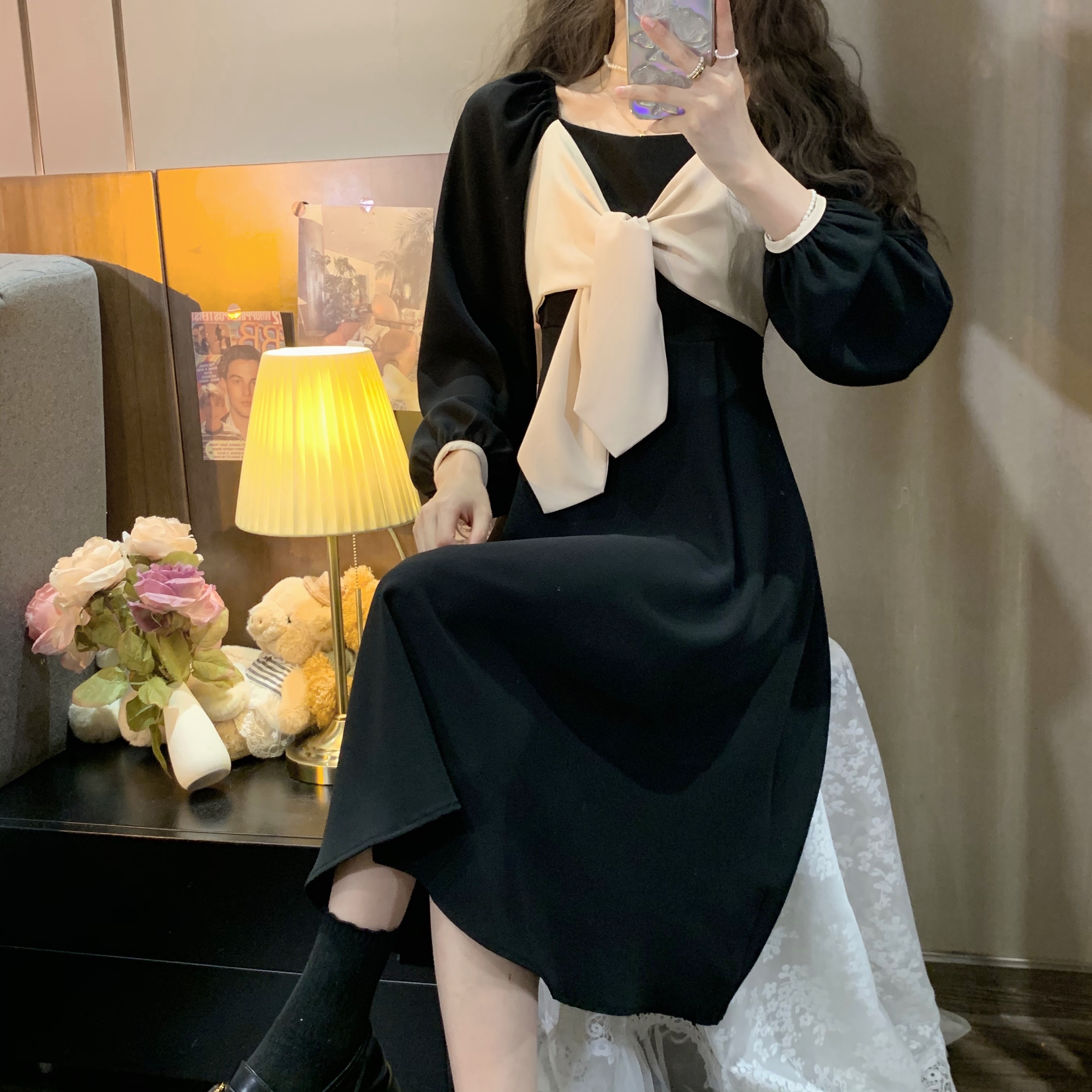 2カラー ワンピース レディース スカート ミモレ丈 ミディ丈 スクエアネック リボン 無地 バイカラー 長袖 大きめサイズ ブラック ブラウン ガーリー 清楚 上品 大人 かわいい 可愛い おしゃれ
