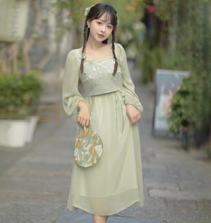漢風ドレス 漢元素 ロリータ服 長袖 ロング丈ドレス ベスト 刺繍柄 改良版漢服 可愛い 古風ドレス ミモレ丈 文化祭 学園祭 イベント コスプレ 撮影衣装 グリーン