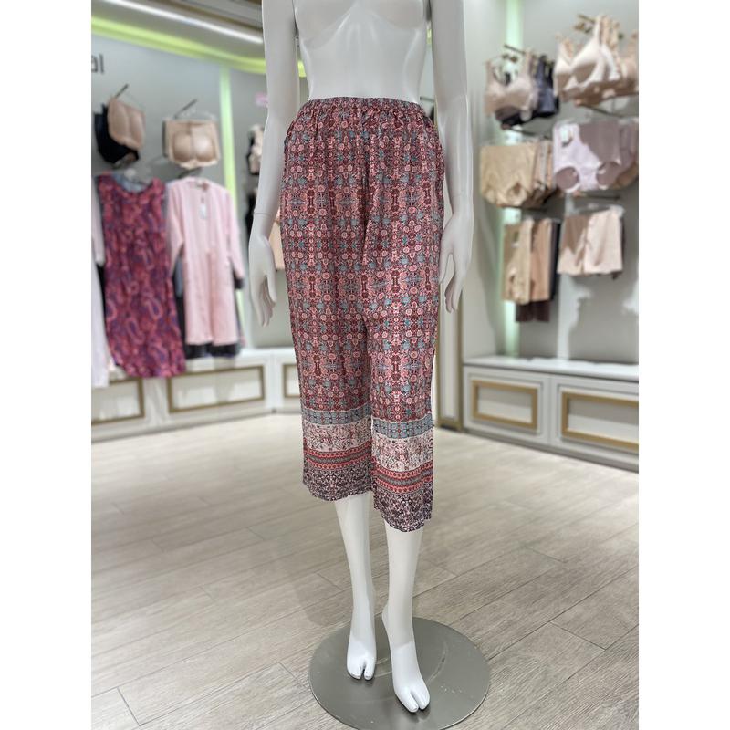 どこにでもさっと着られるふんわりシルクのような室内着兼パジャマ7分丈パンツ（WPAA203P）