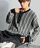 グレー
