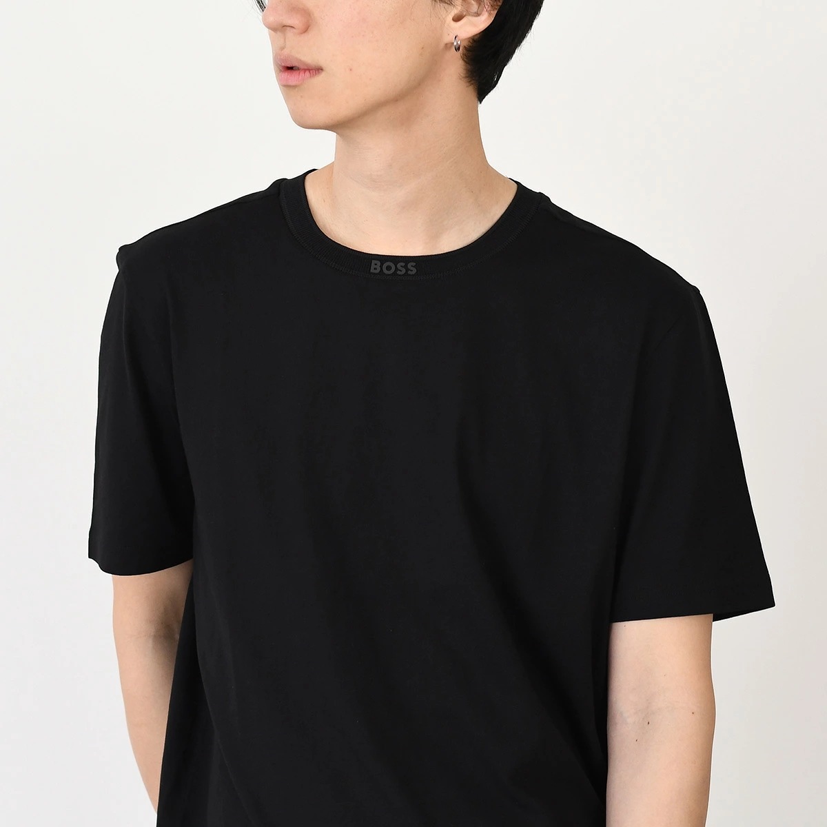 Tシャツ メンズ 半袖 ブラック ロゴ入りクルーネック レギュラーフィット コットン 上質 シンプル 大人カジュアル 50554862