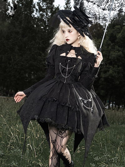 血の跡がある白いドレス ハロウィン　ロリータ 在庫 処分 セールホビー・楽器・アート - 血の跡がある白い