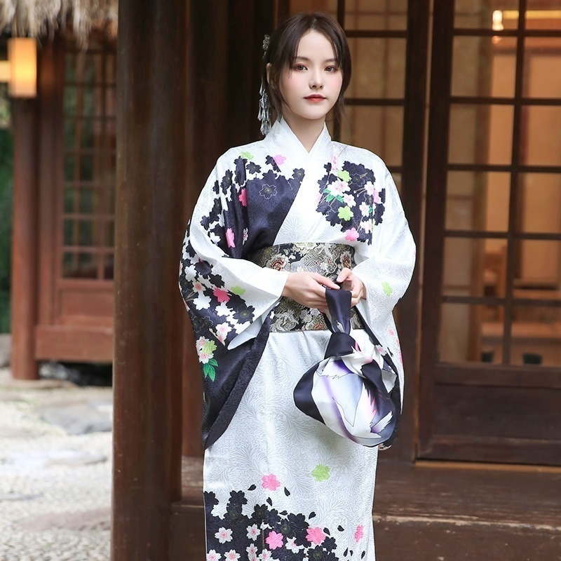 【送.料.無.料.急速発送】浴衣従来の正装140衣長調節可能着物