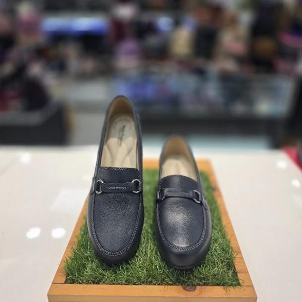 セーブゾーン04 女性コンフォートセミカジュアル軽量装飾ローファー3cm ネイビー EOSJMXNVBR45 (S45523840)