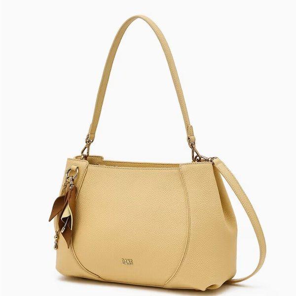 AK Bundang店 ハンドバッグ イエロー 牛革 フラワーチャーム 飾り ショルダーバッグ M DCBA6E562Y2