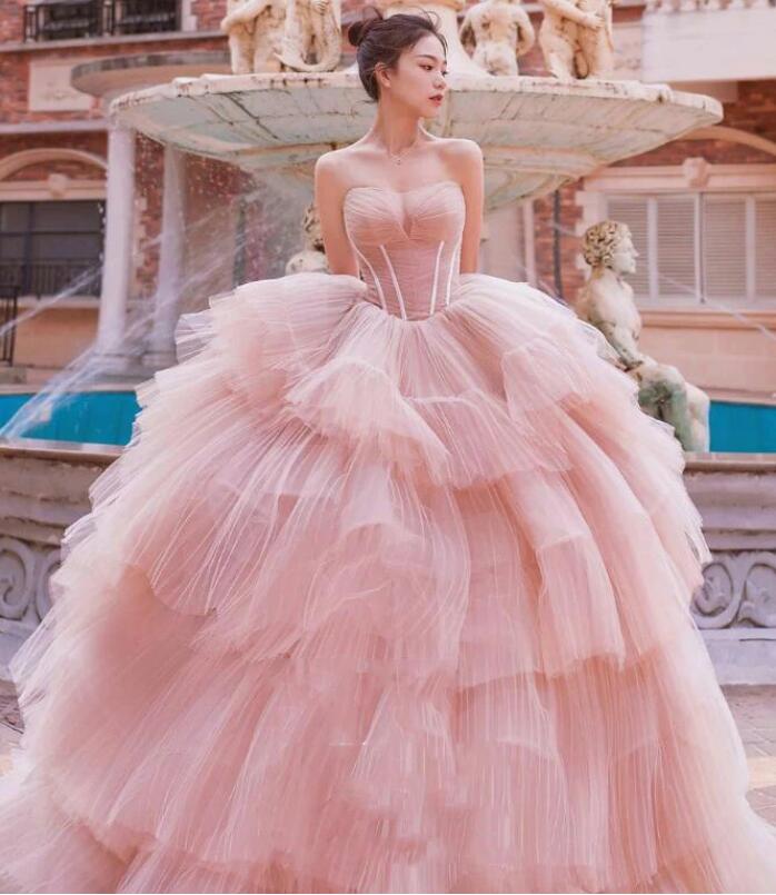 ウェディングドレス きれいめ フォトウェディング撮影 前撮りドレス 後撮り パーティードレス 多重チュール 可愛い 成人式ドレス 高級感 カラードレス コンサート オフショルダー 結婚式ドレス森系 お