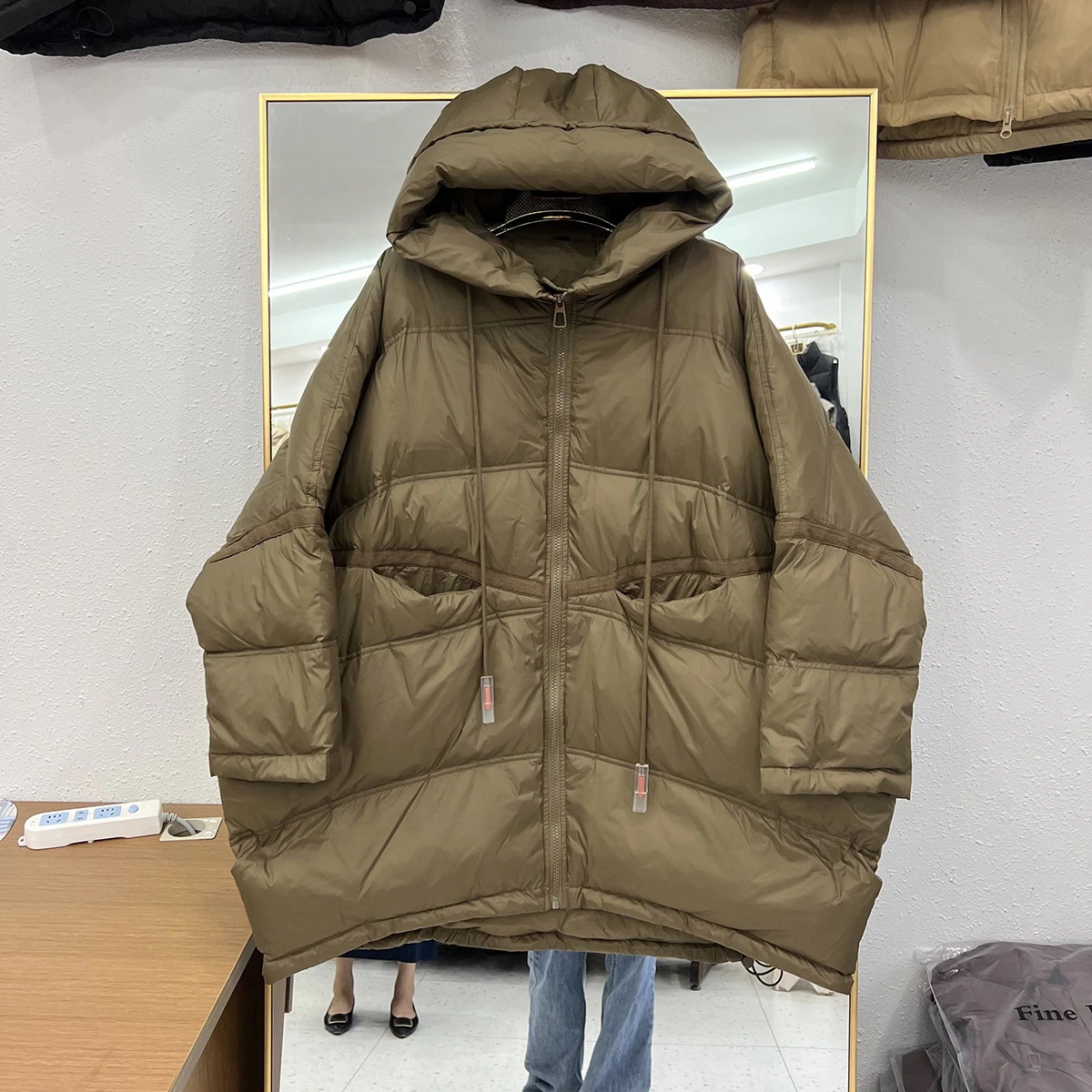 気質老化防止多用途ファッショナブルシンプル暖かいレトロ文学ダウンジャケットレディースミドル丈トレンディスタイル