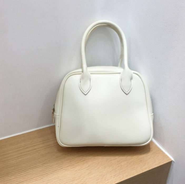 バッグ レディース トート ショルダー 手持ち ハンドバッグ スクエア かわいい 大人可愛い シンプル カジュアル フォーマル 旅行 デート お出かけ 普段使い 高見え春 夏 秋 ブラウン 黒