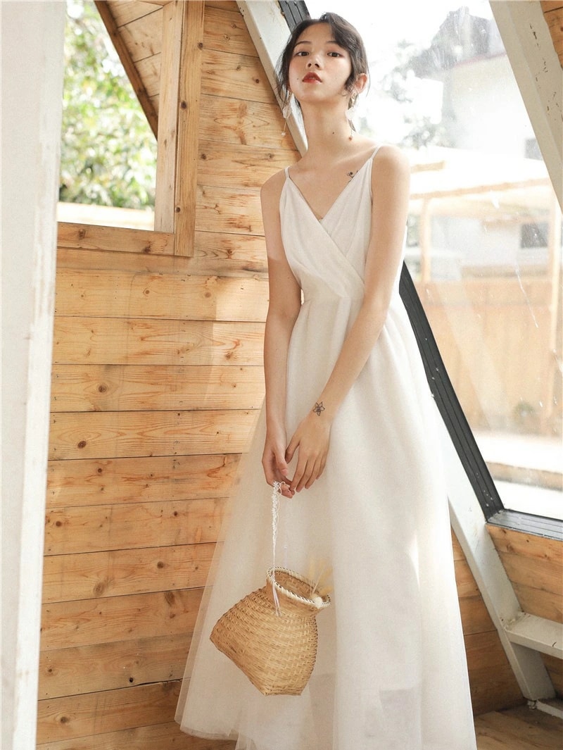 ウェディングドレス 花嫁 パーティー Aライン ホワイトドレスパーティードレス 演奏会用ドレス イブニングドレス 結婚式 声楽 ピアノ 発表会 同窓会 ロングドレス 舞台衣装 ステージドレス