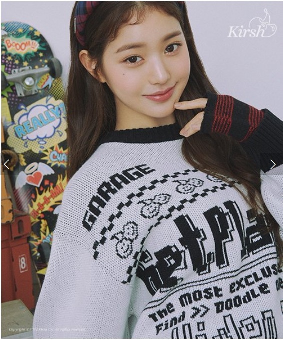 [KIRSH]IVE チャンウォンヨン 着用 ドゥードル チェリー ピクセル グラフィック ニット KDQWCNT521M