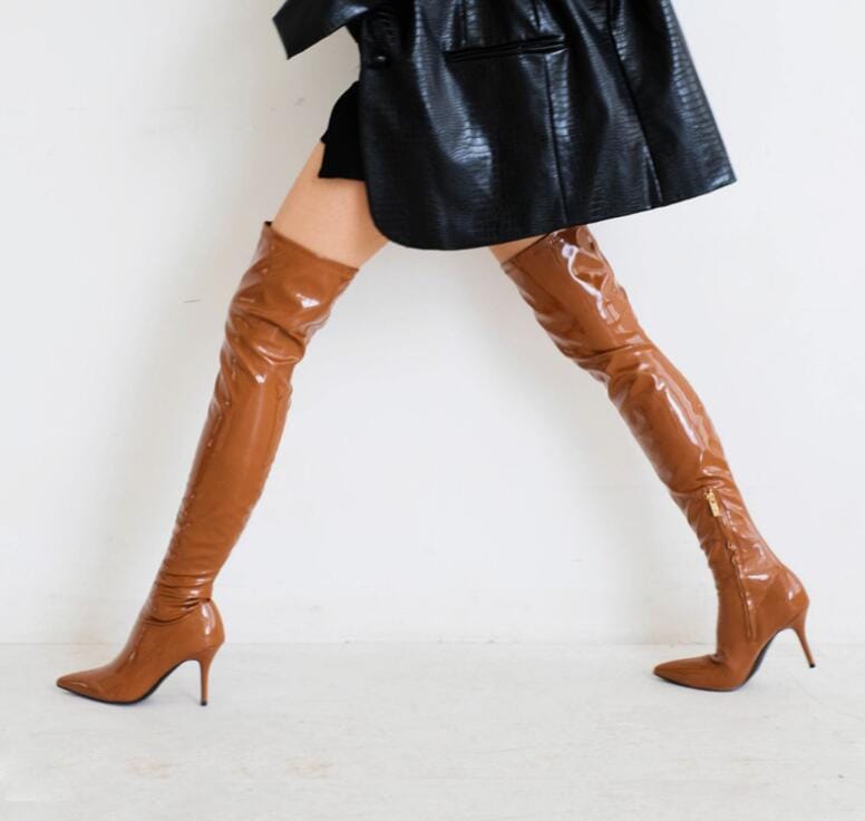 【目玉商品～超人気】レディースブーツ　ニーハイブーツ　エナメル　超ハイヒール　光沢　ロング丈　秋冬　春秋　サイハイブーツ　大きいサイズ　小さいサイズ　ピンヒール　スーパーロングブーツ ダンス　舞台