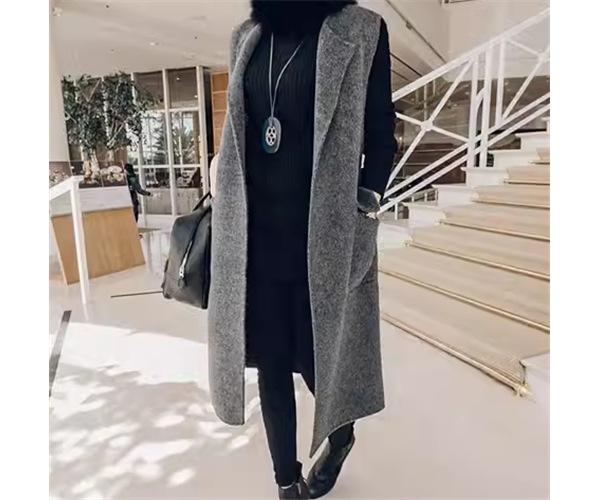 レディース ジャケット ベスト コート 上着 ウール ミドル丈 袖なし ノースリーブ ラウンドネック スリム 細身 ウエストマーク ポケット 大人可愛い きれいめ シンプル 上品 おしゃれ かっこいい