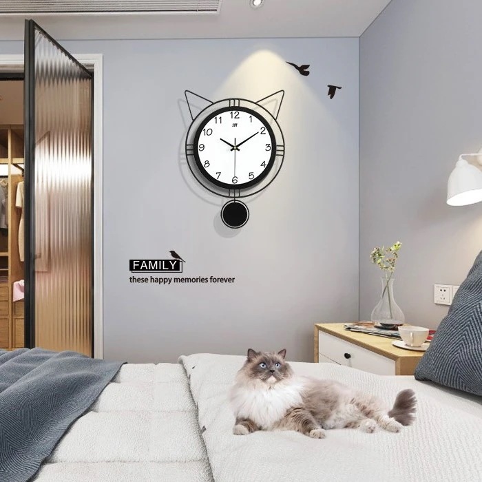 掛け時計 猫耳型 デザイン おしゃれ かわいい インテリア 北欧 20db 静音 連続秒針 振り子 壁掛け 時計 ウォール クロック 猫好き
