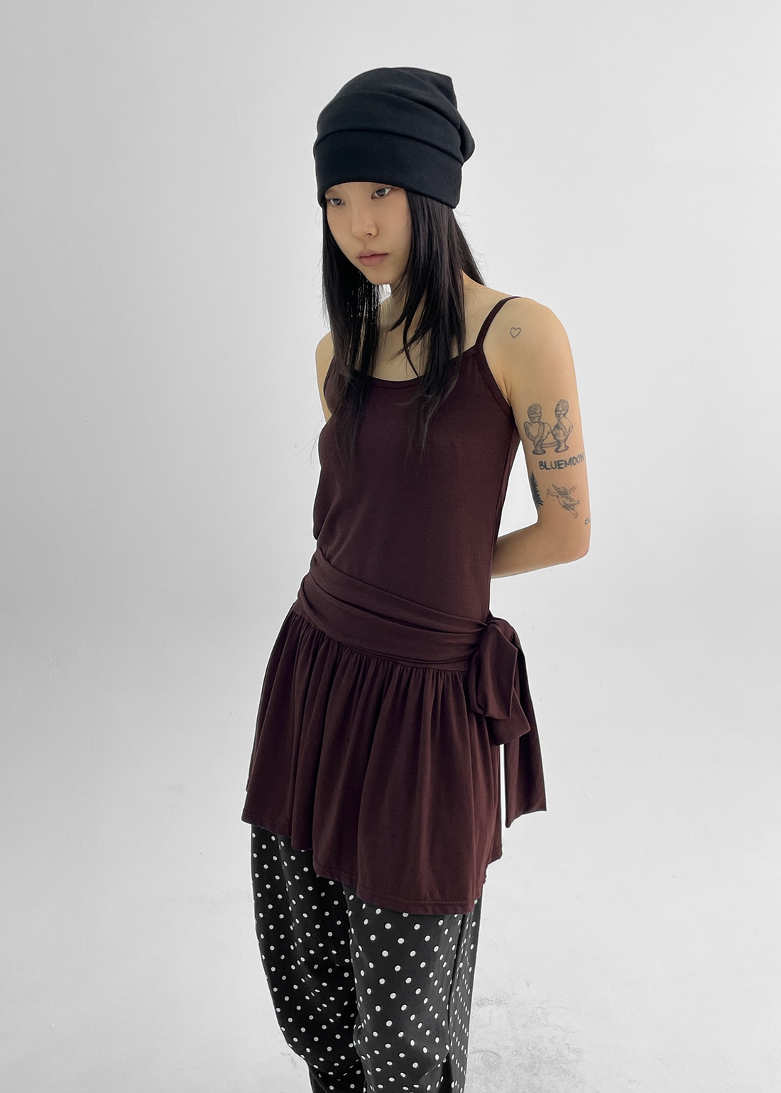 クモストラップナシフレアミニワンピース